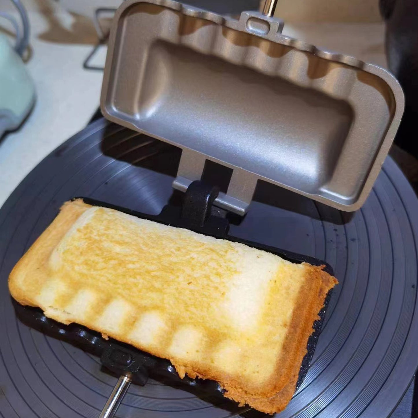 Handheld Sandwich Toaster