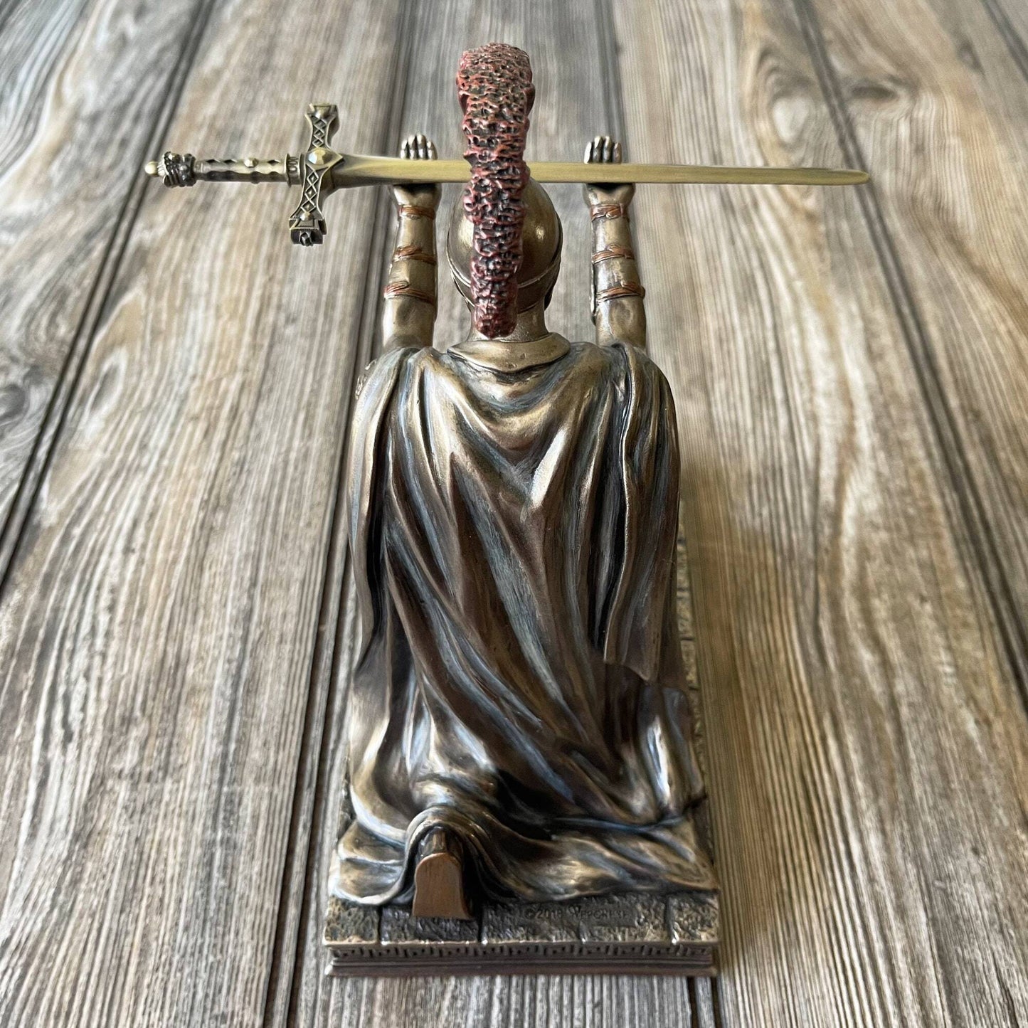 Executive Knight Pen Holder