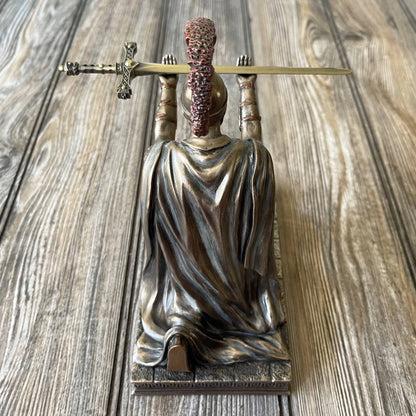 Executive Knight Pen Holder