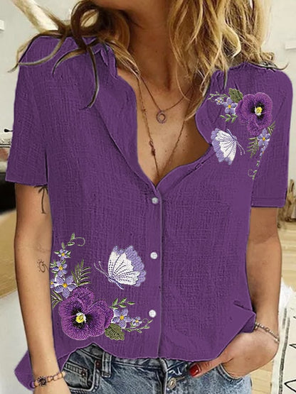 Damesshirt met paarse bloemenprint en Alzheimer Awareness Supportershirt met korte mouwen